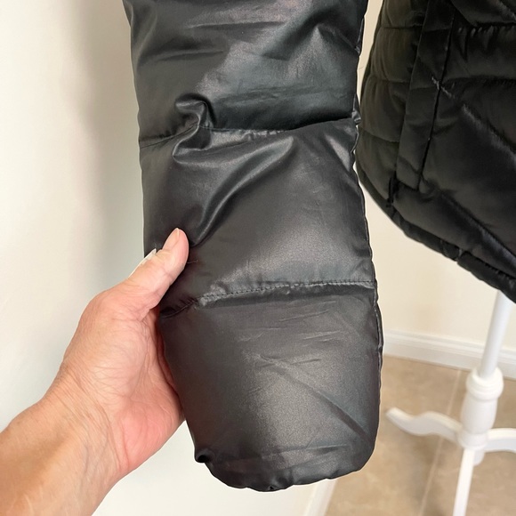 Awesome The North Face 550 puffer jacket! - Picture 12 of 15